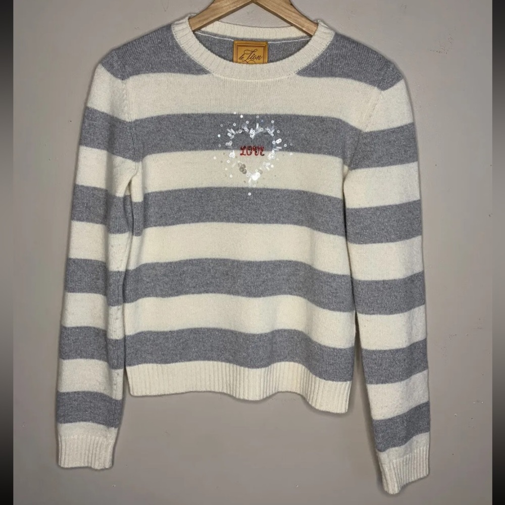 LE LION “LOVE” Heart Gray Wool Striped Crew Neck Sweater Womens Size XS